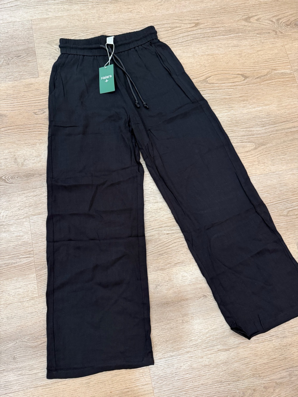 HALARA women’s Black Relaxed Drawstring pants
